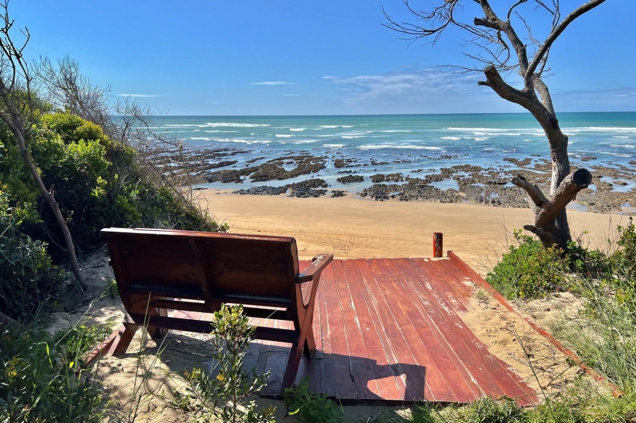 0 Bedroom Property for Sale in Paradise Beach Eastern Cape
